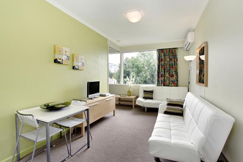 Birches Serviced Apartments Melbourne City Exterior foto