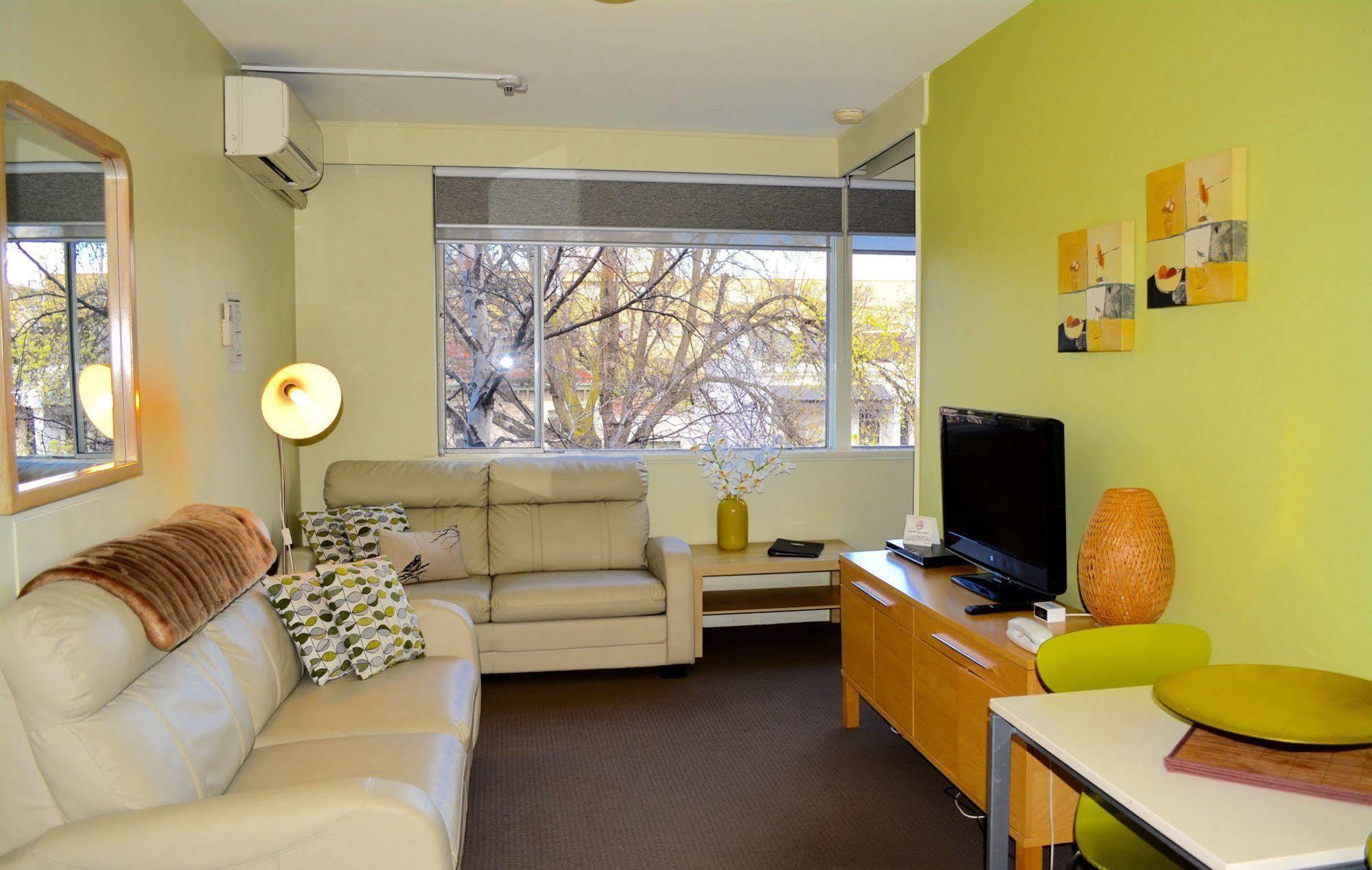 Birches Serviced Apartments Melbourne City Exterior foto