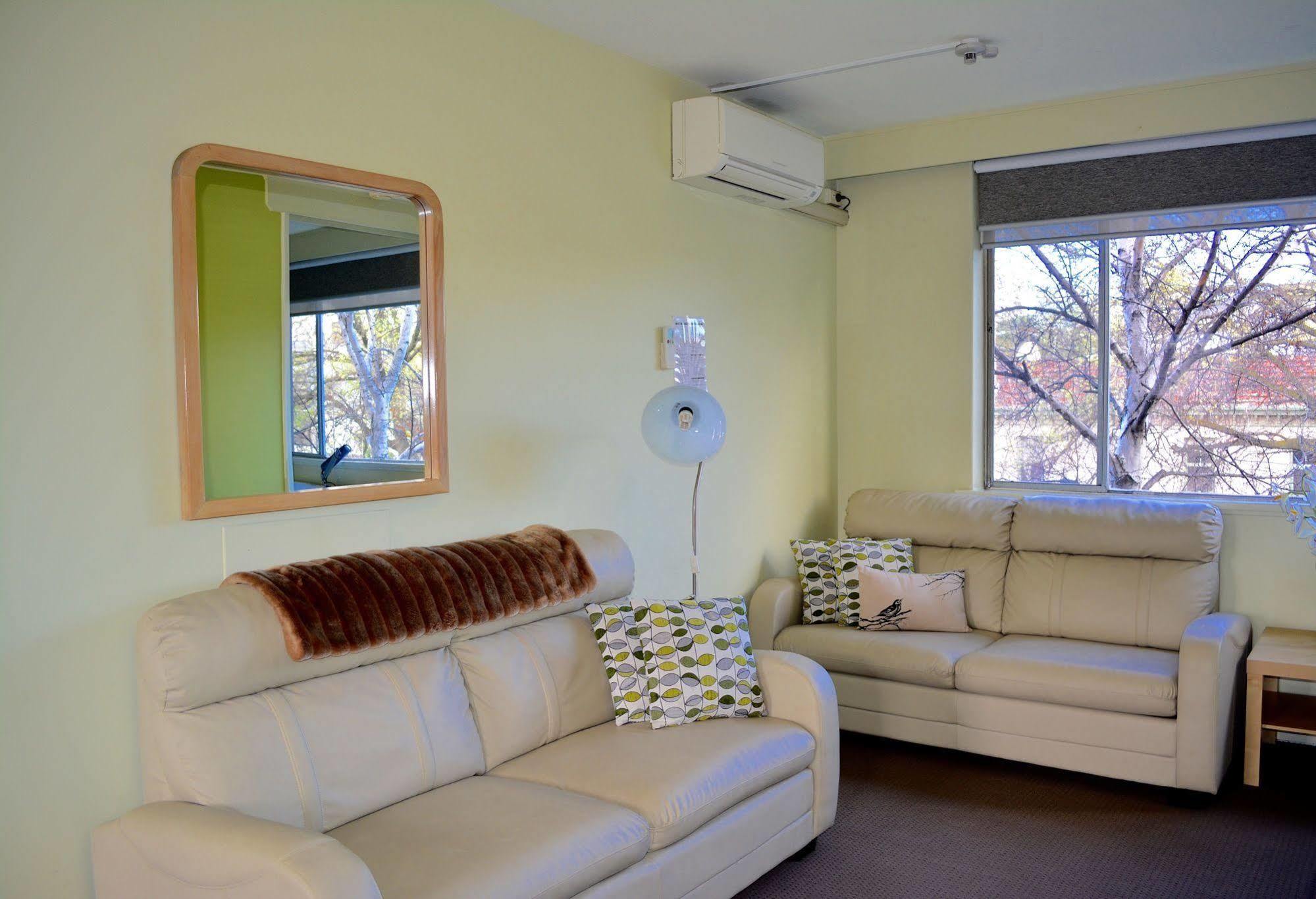 Birches Serviced Apartments Melbourne City Exterior foto