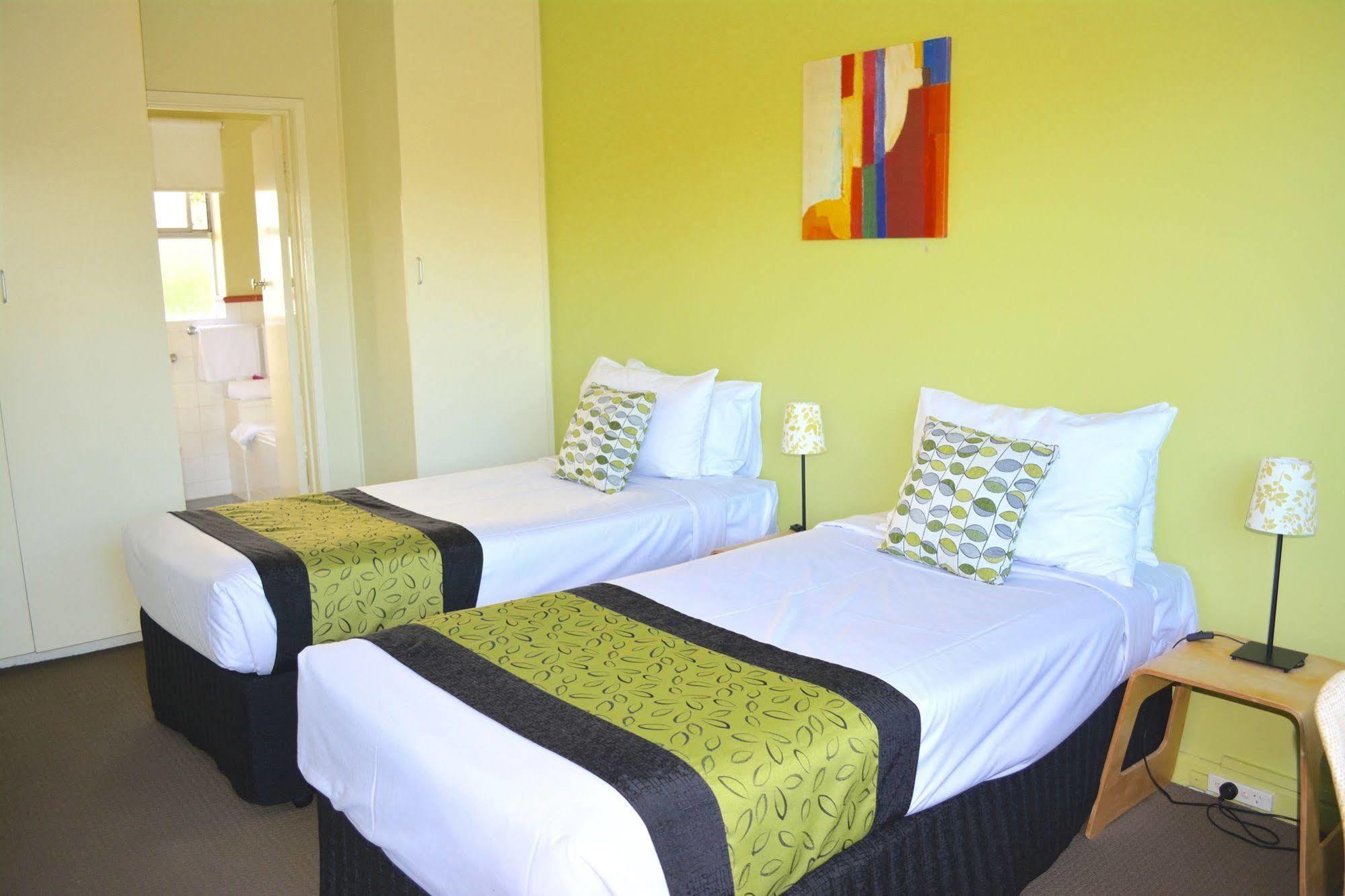 Birches Serviced Apartments Melbourne City Exterior foto