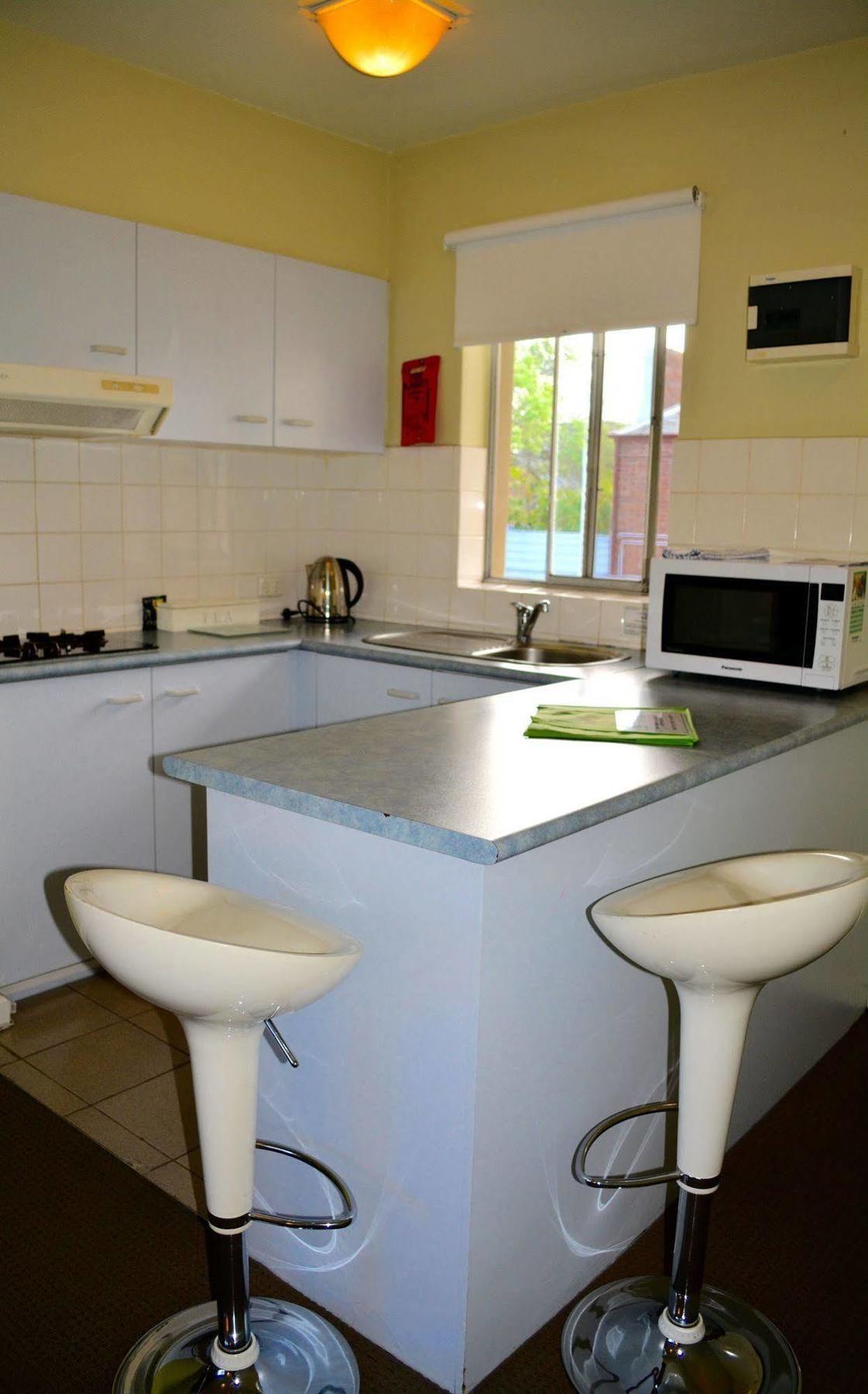 Birches Serviced Apartments Melbourne City Exterior foto